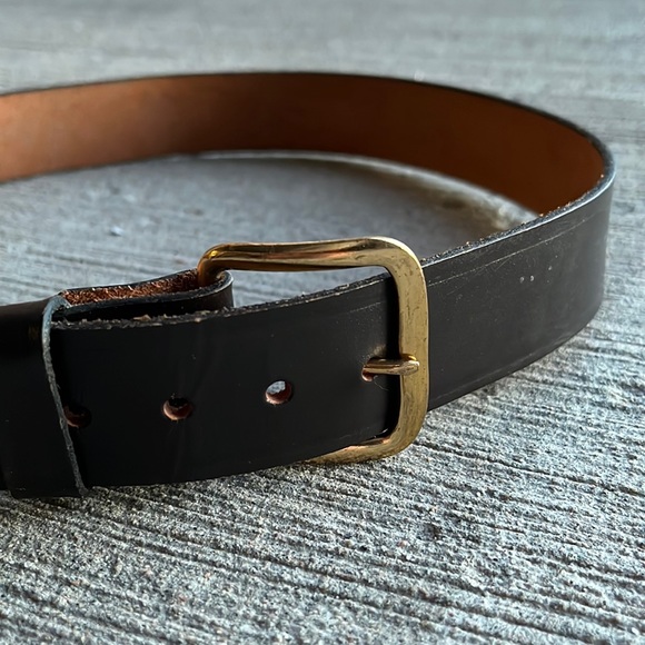 Vintage Accessories - VINTAGE genuine leather simple brown belt with gold buckle